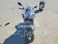 2025 Honda CB фото