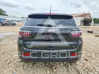 2025 Jeep COMPASS фото