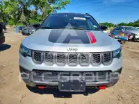 2025 Jeep COMPASS photo