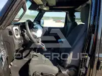 2025 Jeep WRANGLER фото