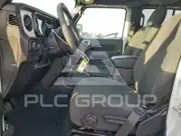 2025 Jeep WRANGLER фото