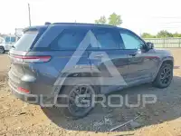 2025 Jeep CHEROKEE photo