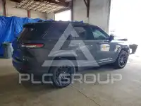 2025 Jeep CHEROKEE photo