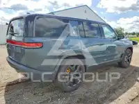 2025 Rivian R1S фото