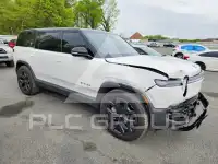 2025 Rivian R1S фото