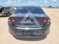 2025 Mazda 3 photo