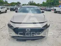 2025 Mazda 3 photo