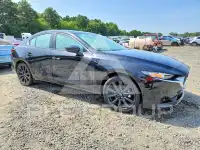 2025 Mazda 3 photo