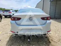 2025 Mazda 3 photo