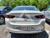 2025 Mazda 3 photo