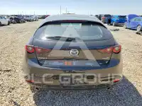 2025 Mazda 3 photo