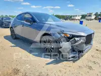 2025 Mazda 3 photo