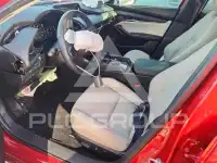 2025 Mazda 3 фото