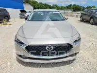 2025 Mazda 3 photo