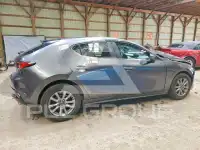 2025 Mazda 3 photo