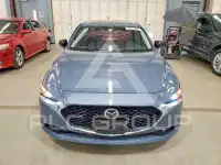 2025 Mazda 3 фото