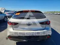 2025 Mazda 3 фото