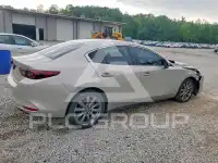 2025 Mazda 3 photo