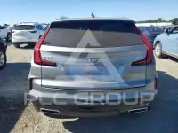 2025 Cadillac XT4 фото