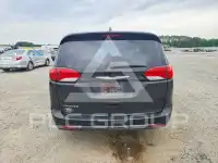2025 Chrysler VOYAGER фото
