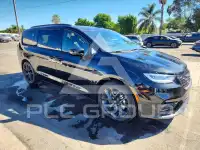 2025 Chrysler PACIFICA photo