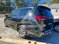 2025 Chrysler PACIFICA photo