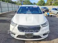 2025 Chrysler PACIFICA photo