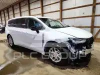 2025 Chrysler PACIFICA photo