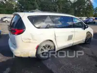 2025 Chrysler PACIFICA photo