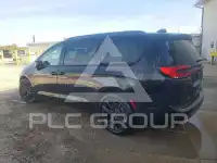 2025 Chrysler PACIFICA photo
