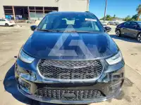 2025 Chrysler PACIFICA photo