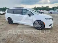 2025 Chrysler PACIFICA photo