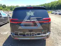 2025 Chrysler PACIFICA photo