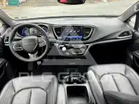 2025 Chrysler PACIFICA photo