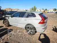2025 Volvo XC60 photo