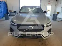 2025 Volvo XC60 фото