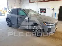 2025 Volvo XC60 фото
