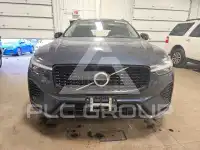 2025 Volvo XC60 фото