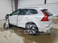 2025 Volvo XC60 фото