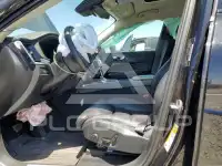 2025 Volvo XC60 фото