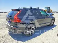 2025 Volvo XC60 фото