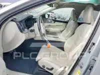 2025 Volvo XC60 фото