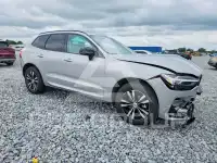 2025 Volvo XC60 фото