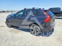 2025 Volvo XC60 фото