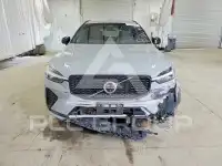 2025 Volvo XC60 фото