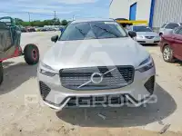 2025 Volvo XC60 фото