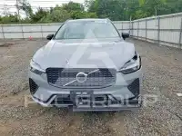 2025 Volvo XC60 фото
