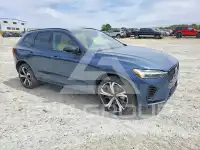 2025 Volvo XC60 фото