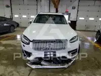 2025 Volvo XC90 фото