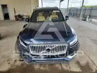 2025 Volvo XC90 photo